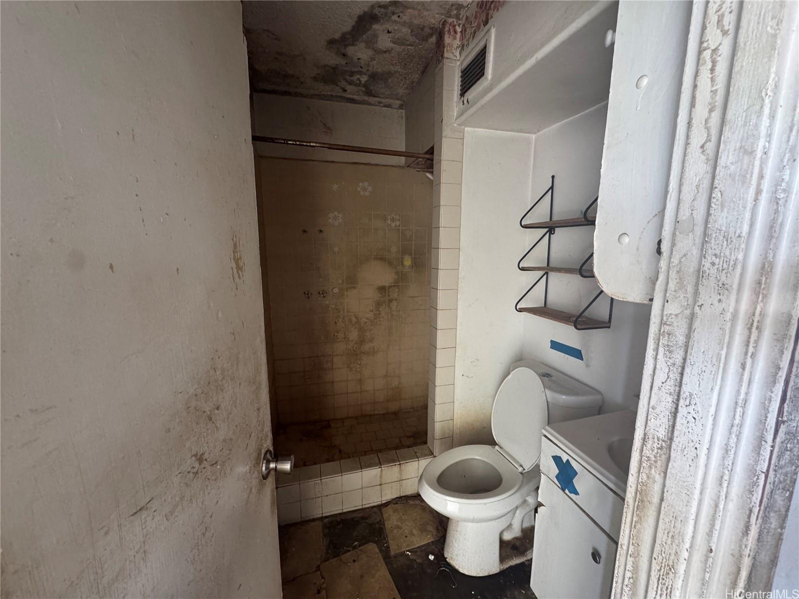 Plantation View Hale condo # B110, Waipahu, Hawaii - photo 11 of 13