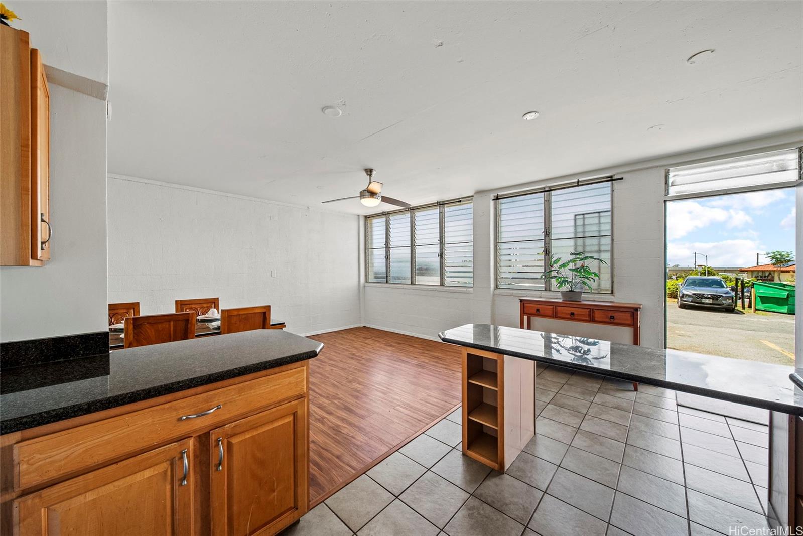 Plantation View Hale condo # B4, Waipahu, Hawaii - photo 2 of 14