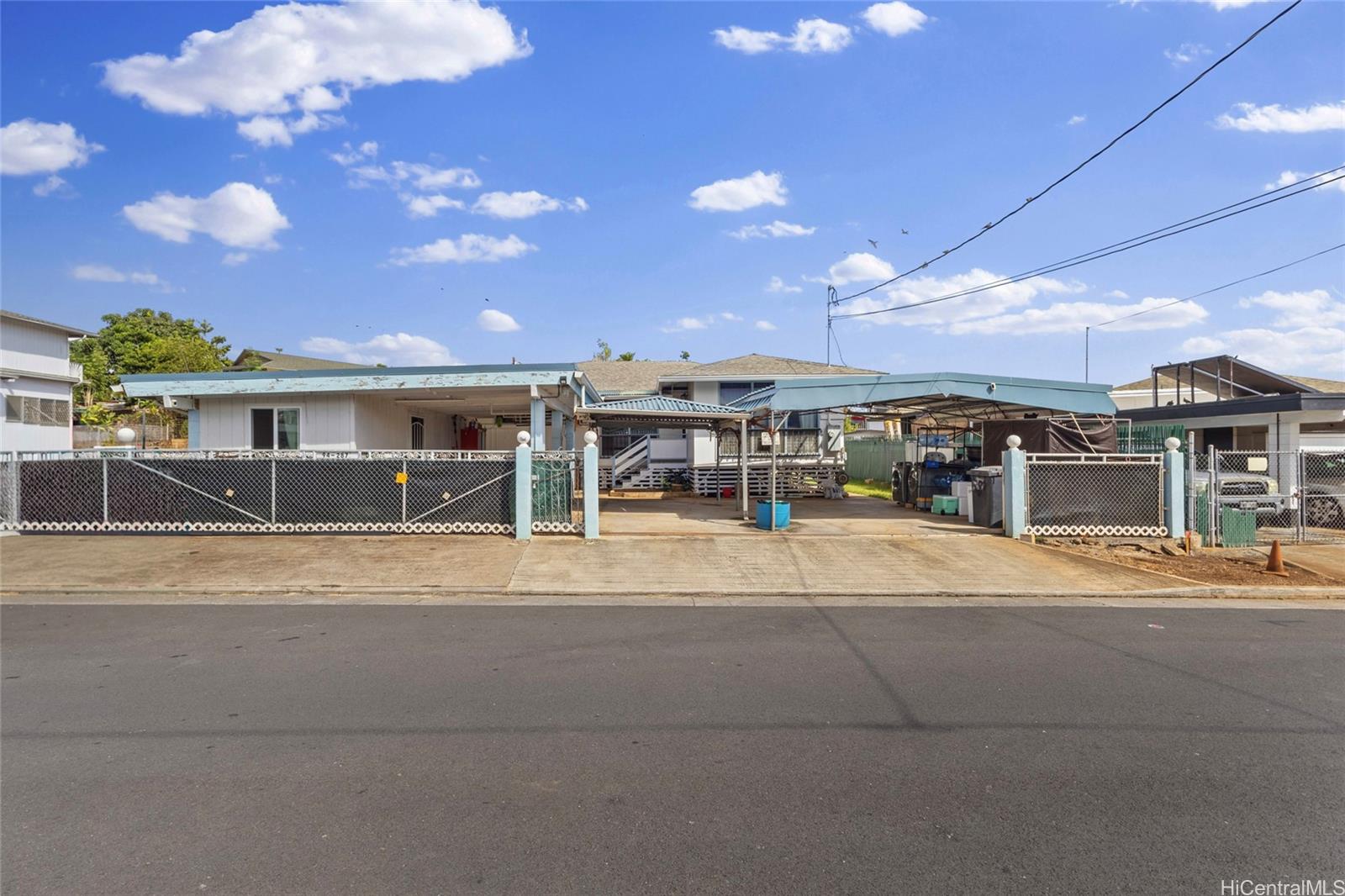 94-287  Kahuawai Street Waipahu Triangle,  home - photo 1 of 18