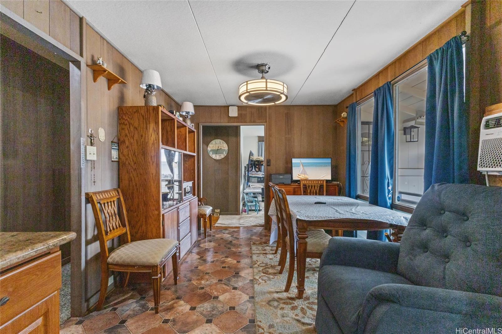 94-287  Kahuawai Street Waipahu Triangle, Waipahu home - photo 5 of 18