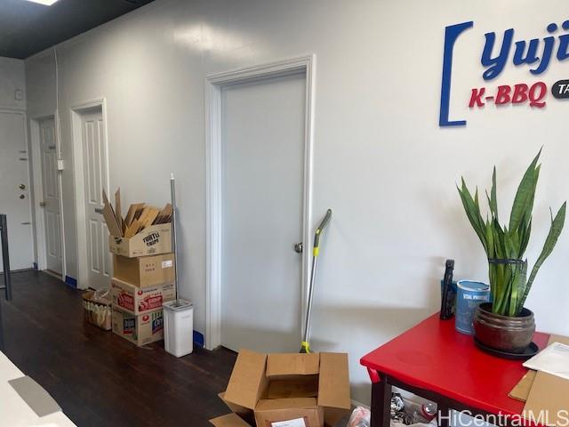 94-300 Farrington Hwy Waipahu-lower  - photo 4 of 6