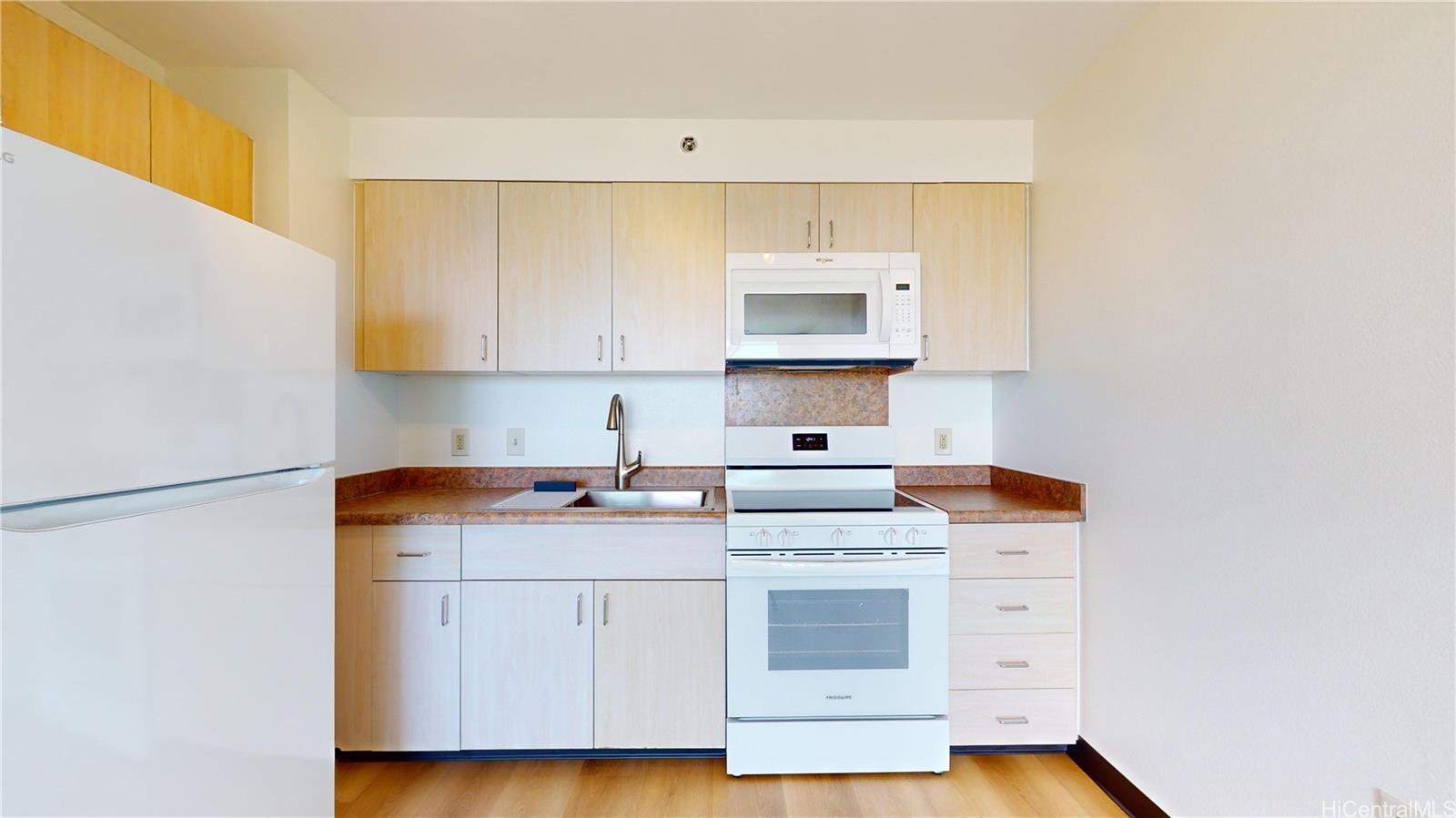 94-302 Paiwa Street Waipahu - Rental - photo 2 of 25