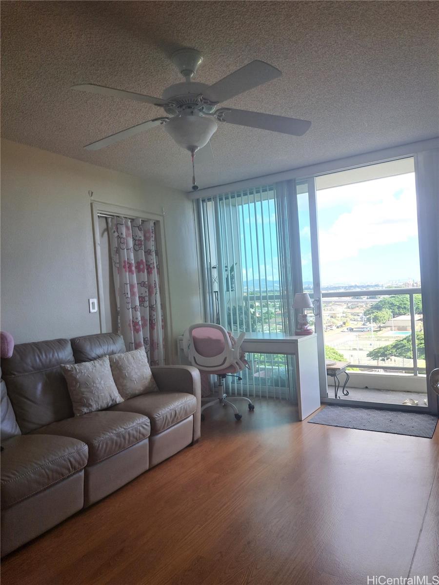 Plantation Town Apartments condo # 1013, Waipahu, Hawaii - photo 5 of 14