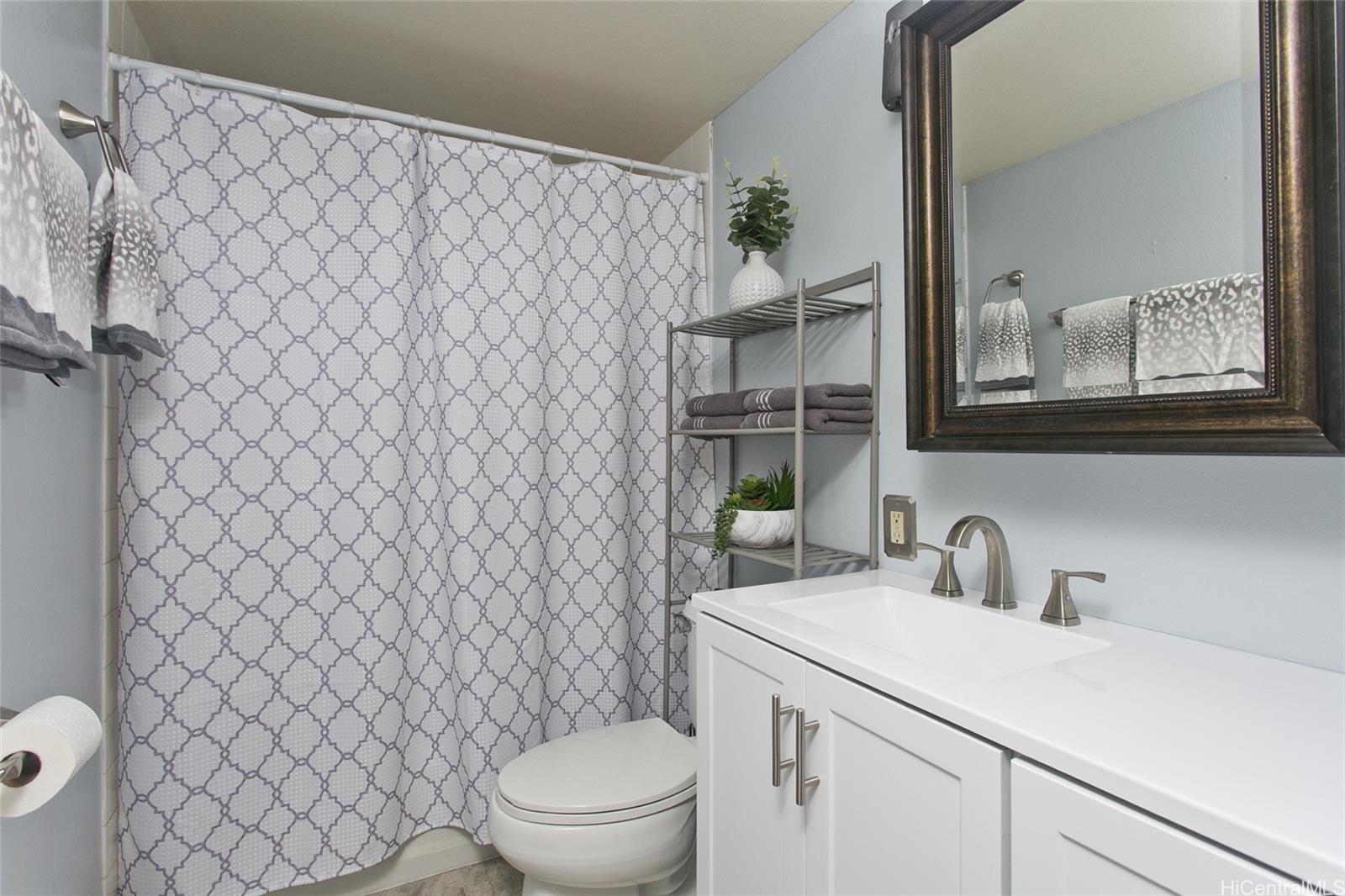 Plantation Town Apartments condo # 202, Waipahu, Hawaii - photo 8 of 12