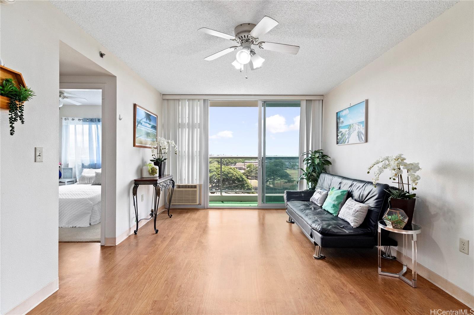 Plantation Town Apartments condo # 707, Waipahu, Hawaii - photo 5 of 16