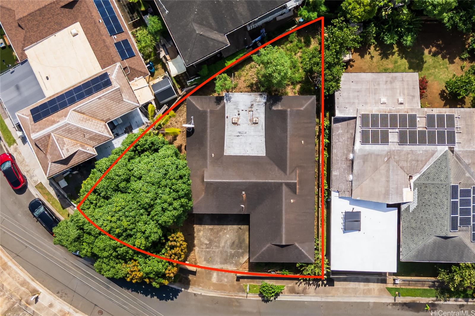 94-315  Kahuahele Street Waipahu Triangle, Waipahu home - photo 2 of 24