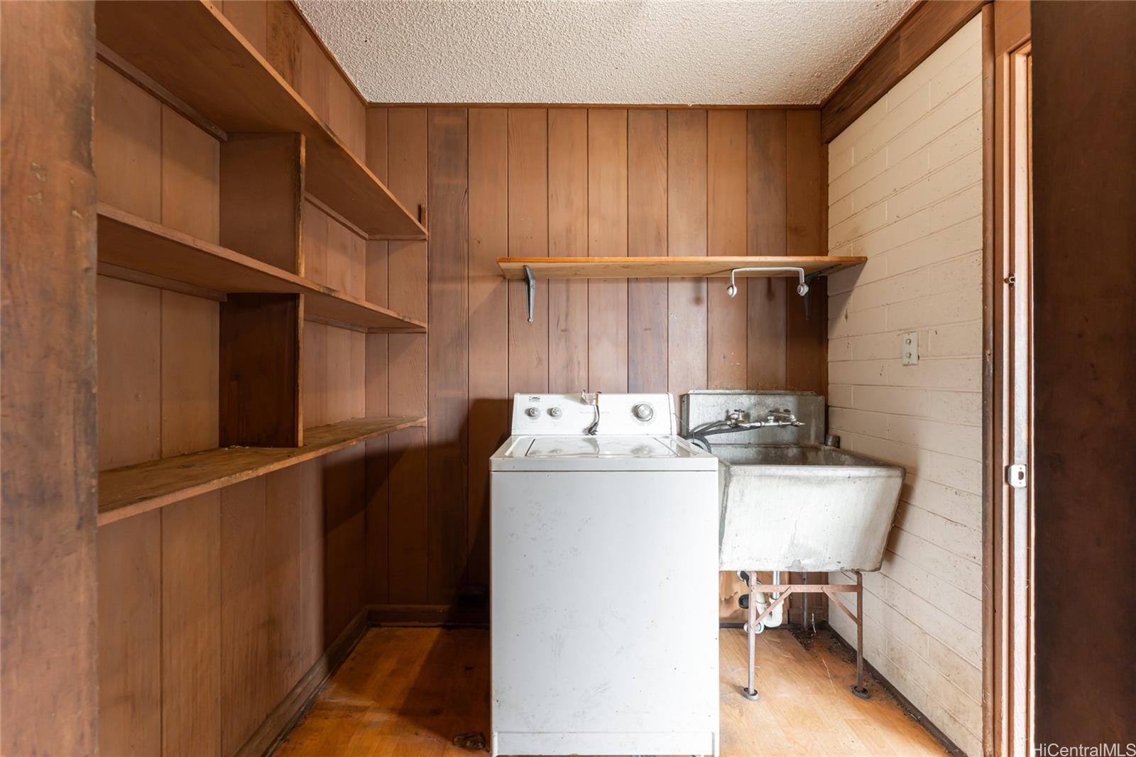 94-315  Kahuahele Street Waipahu Triangle, Waipahu home - photo 11 of 24