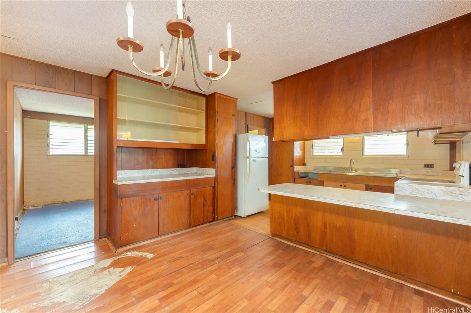 94-315  Kahuahele Street Waipahu Triangle, Waipahu home - photo 12 of 24