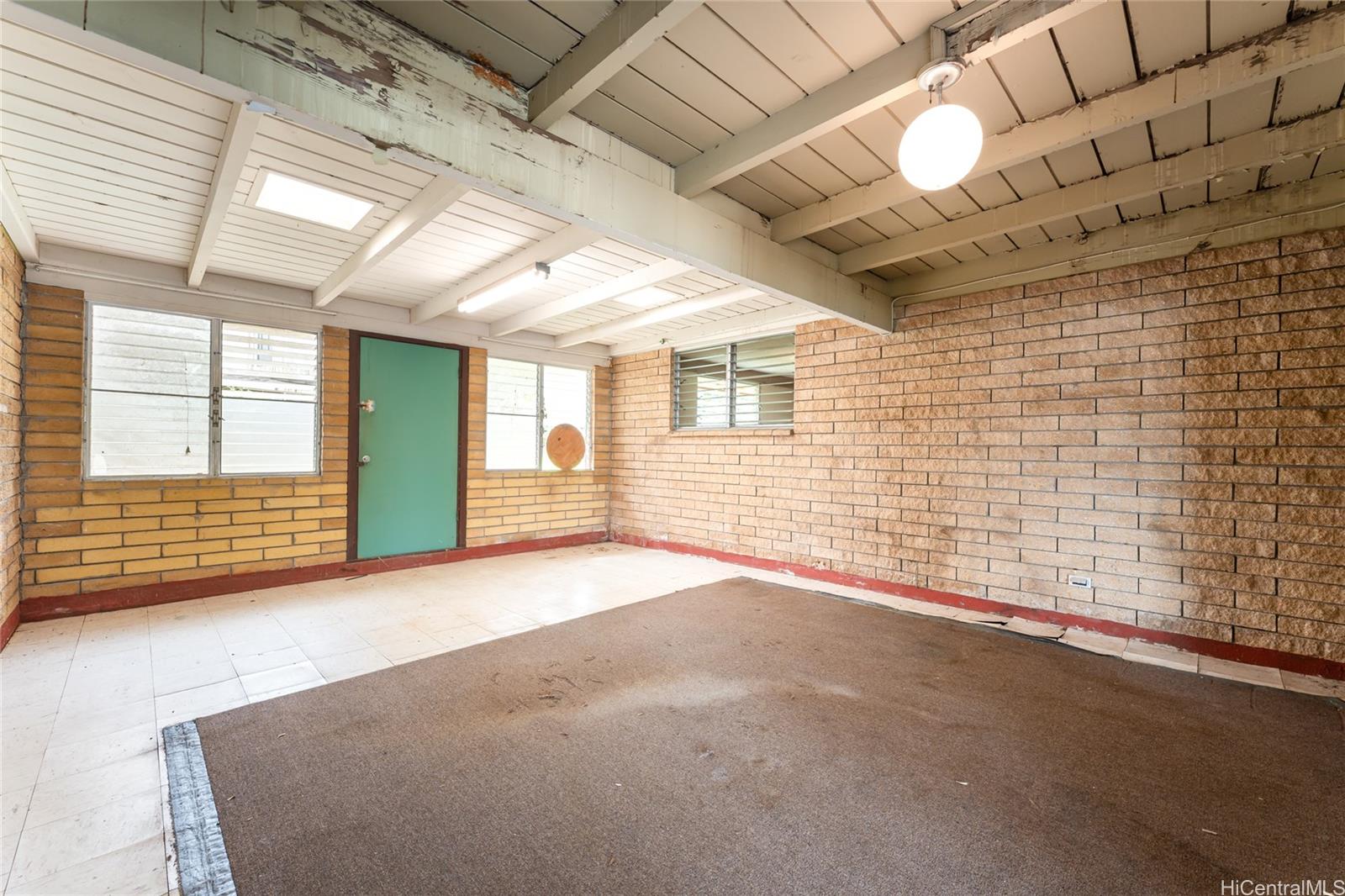 94-315  Kahuahele Street Waipahu Triangle, Waipahu home - photo 19 of 24