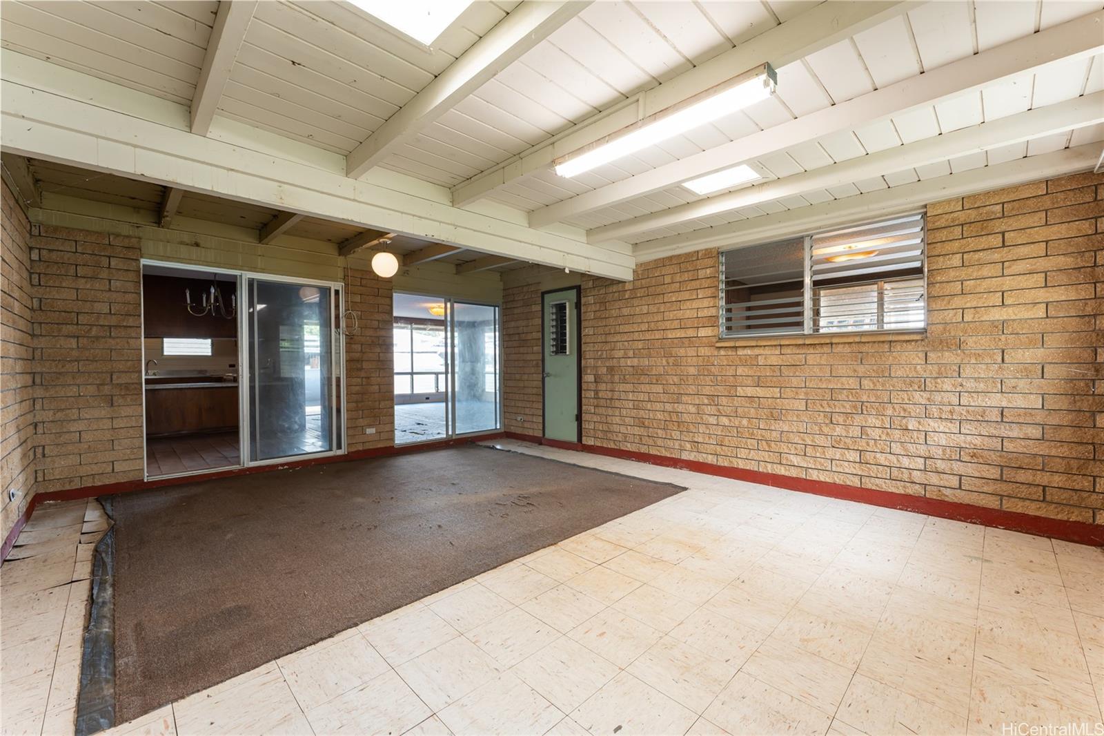 94-315  Kahuahele Street Waipahu Triangle, Waipahu home - photo 20 of 24