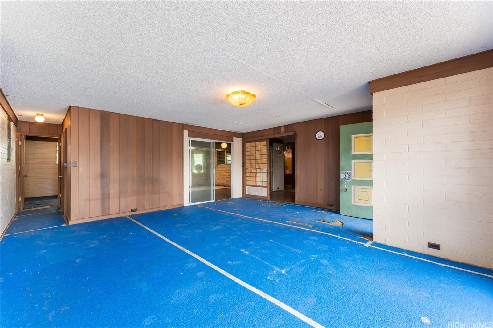 94-315  Kahuahele Street Waipahu Triangle, Waipahu home - photo 6 of 24