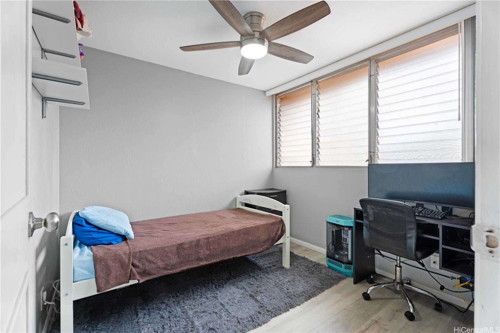 MTA townhouse # 7, Mililani, Hawaii - photo 13 of 19