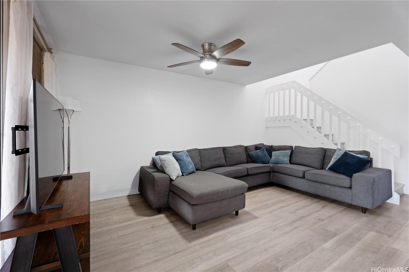 MTA townhouse # 7, Mililani, Hawaii - photo 6 of 19