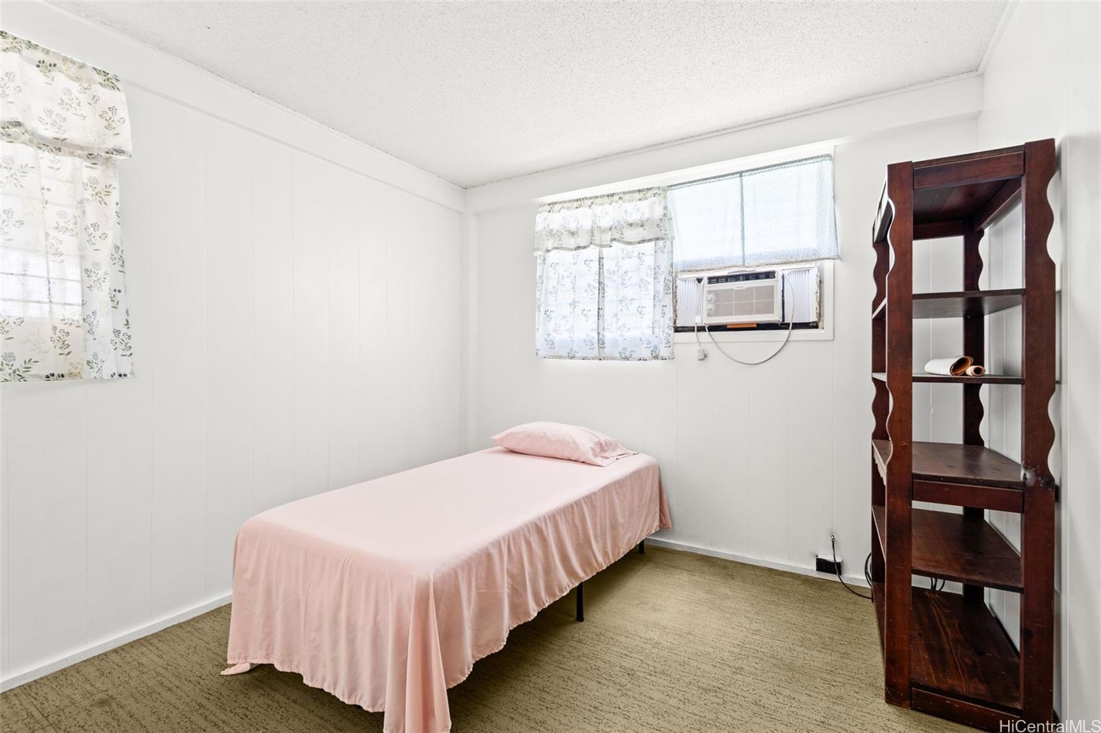 94-326  Kipou Pl Harbor View, Waipahu home - photo 15 of 24