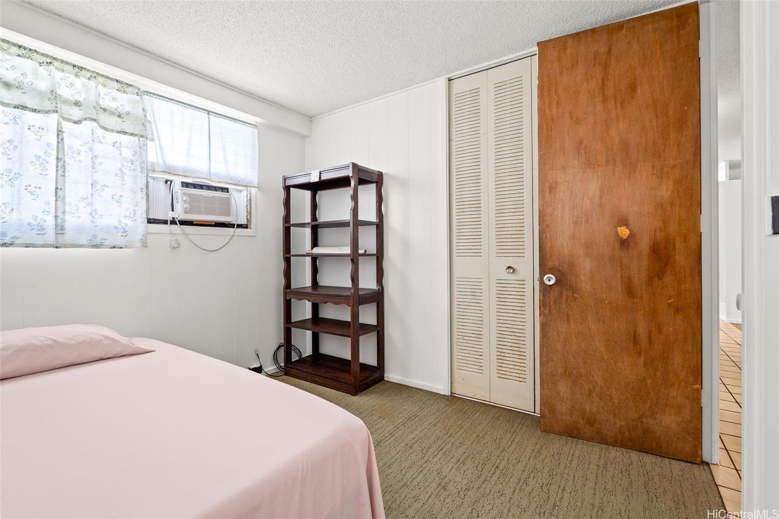 94-326  Kipou Pl Harbor View, Waipahu home - photo 16 of 24