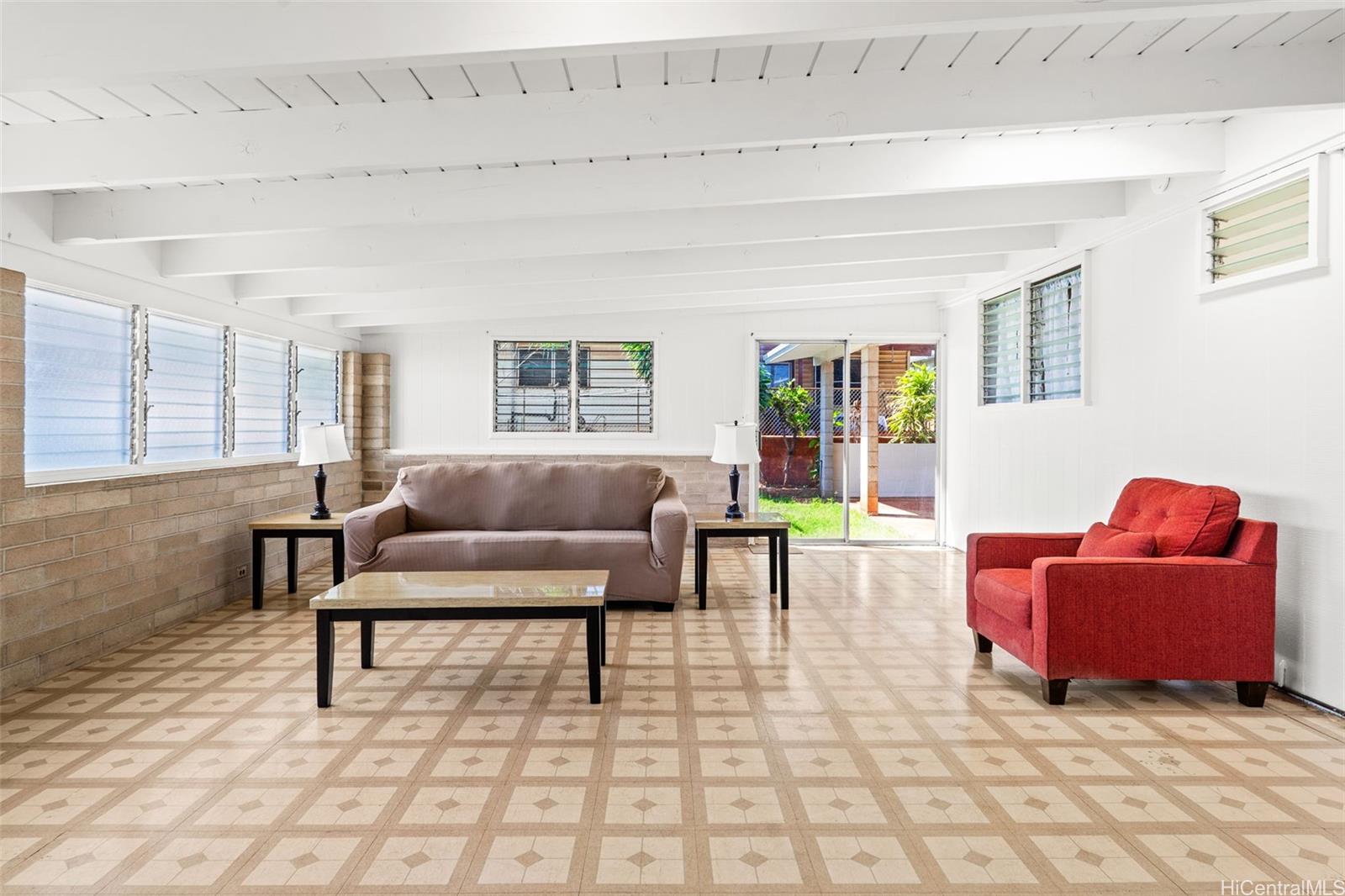 94-326  Kipou Pl Harbor View, Waipahu home - photo 3 of 24