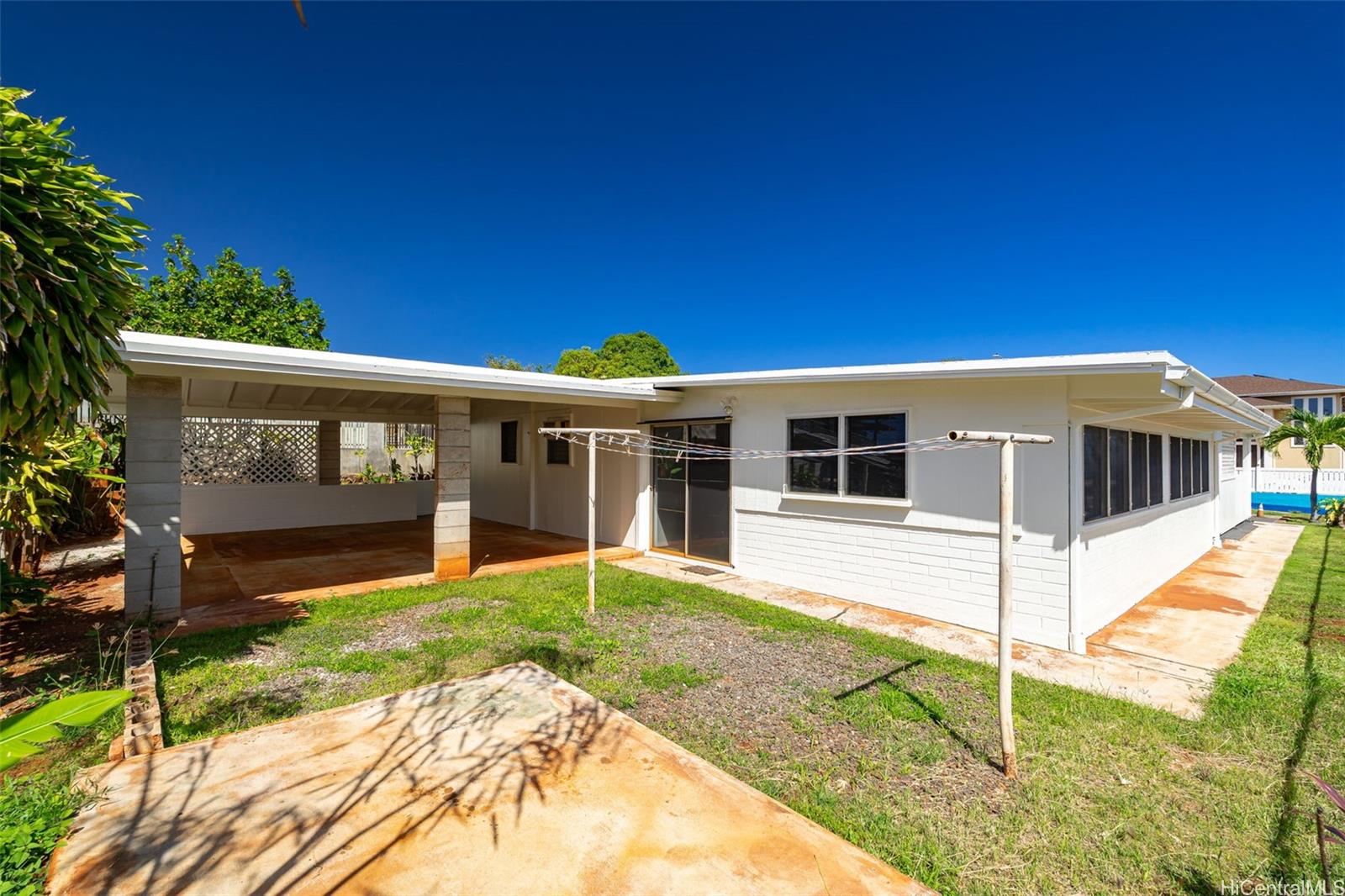 94-326  Kipou Pl Harbor View, Waipahu home - photo 22 of 24