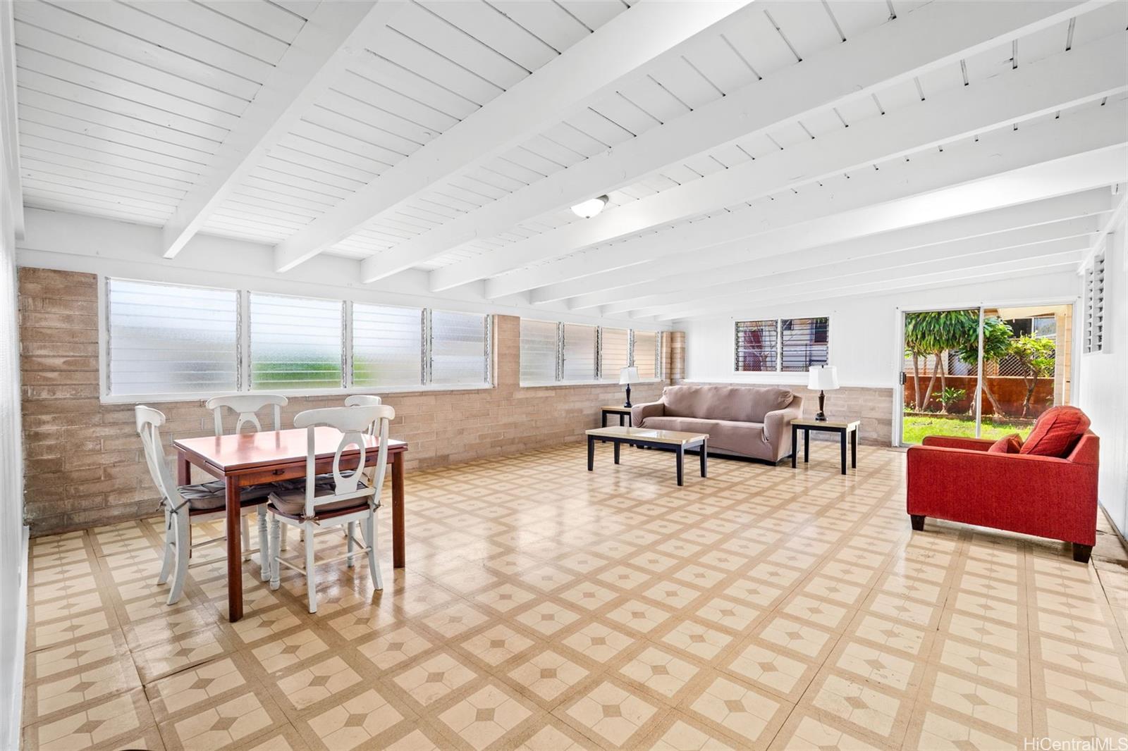 94-326  Kipou Pl Harbor View, Waipahu home - photo 5 of 24