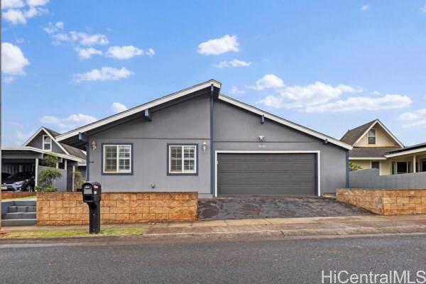 94-327  Makapipipi Street Mililani Area, Central home - photo 2 of 12