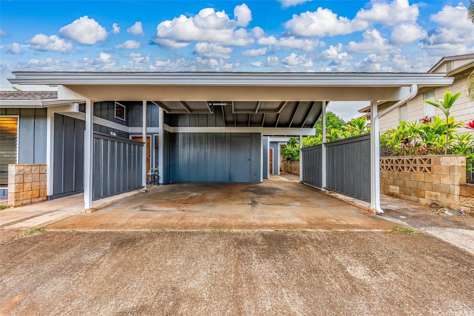 94-328  Hokuliilii Place Mililani Area, Central home - photo 3 of 25