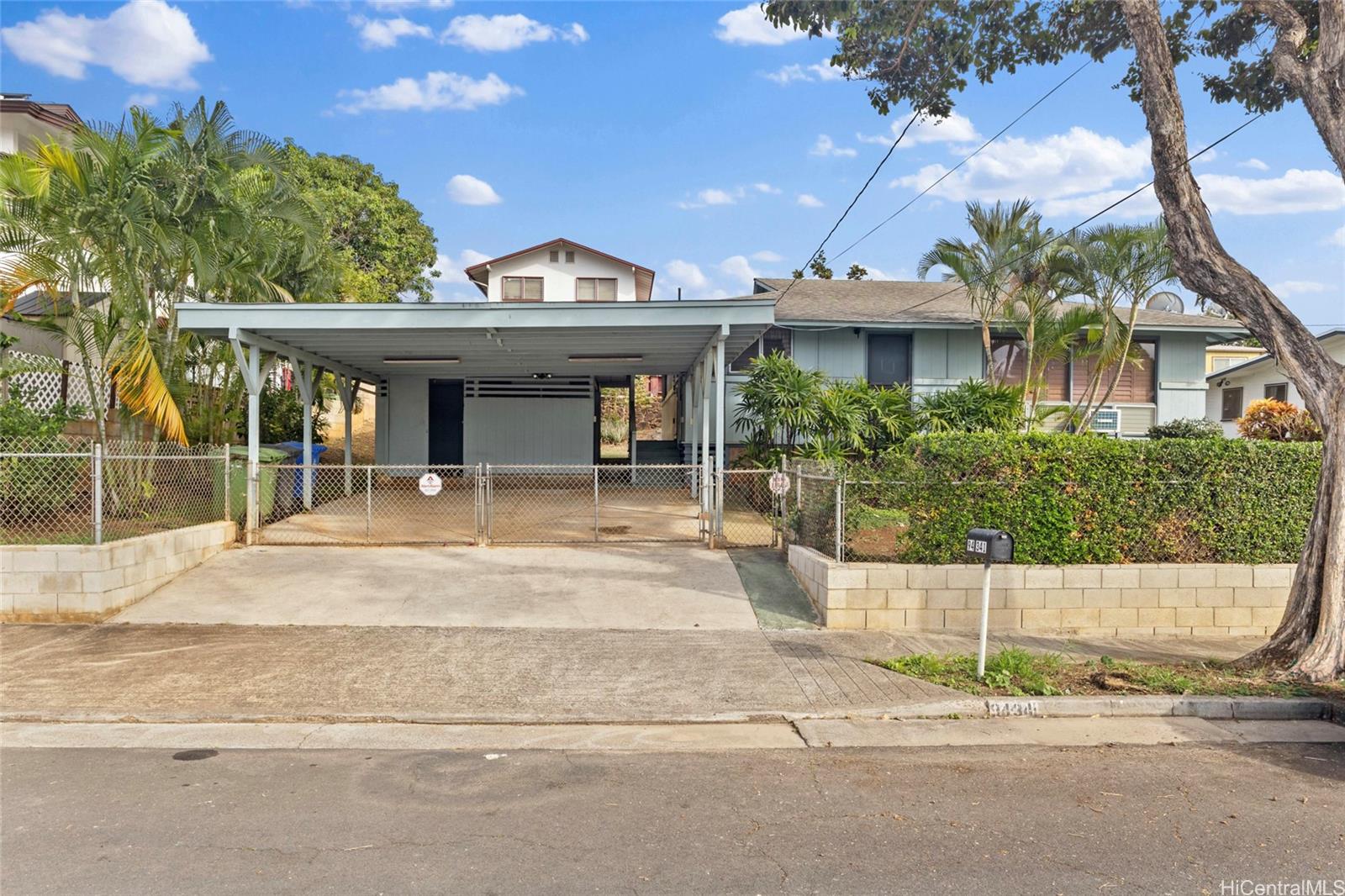 94-341  Kahuanani Street Waipahu Triangle,  home - photo 1 of 24