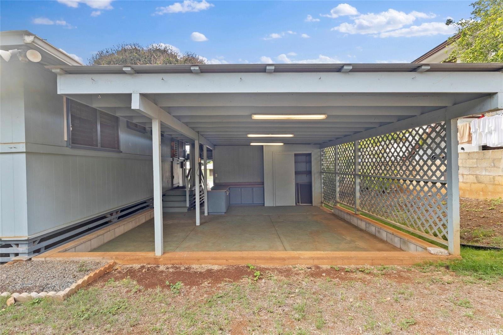 94-341  Kahuanani St Waipahu Triangle, Waipahu home - photo 16 of 24