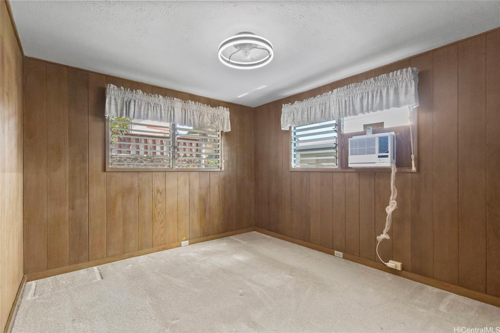 94-341  Kahuanani St Waipahu Triangle, Waipahu home - photo 19 of 24