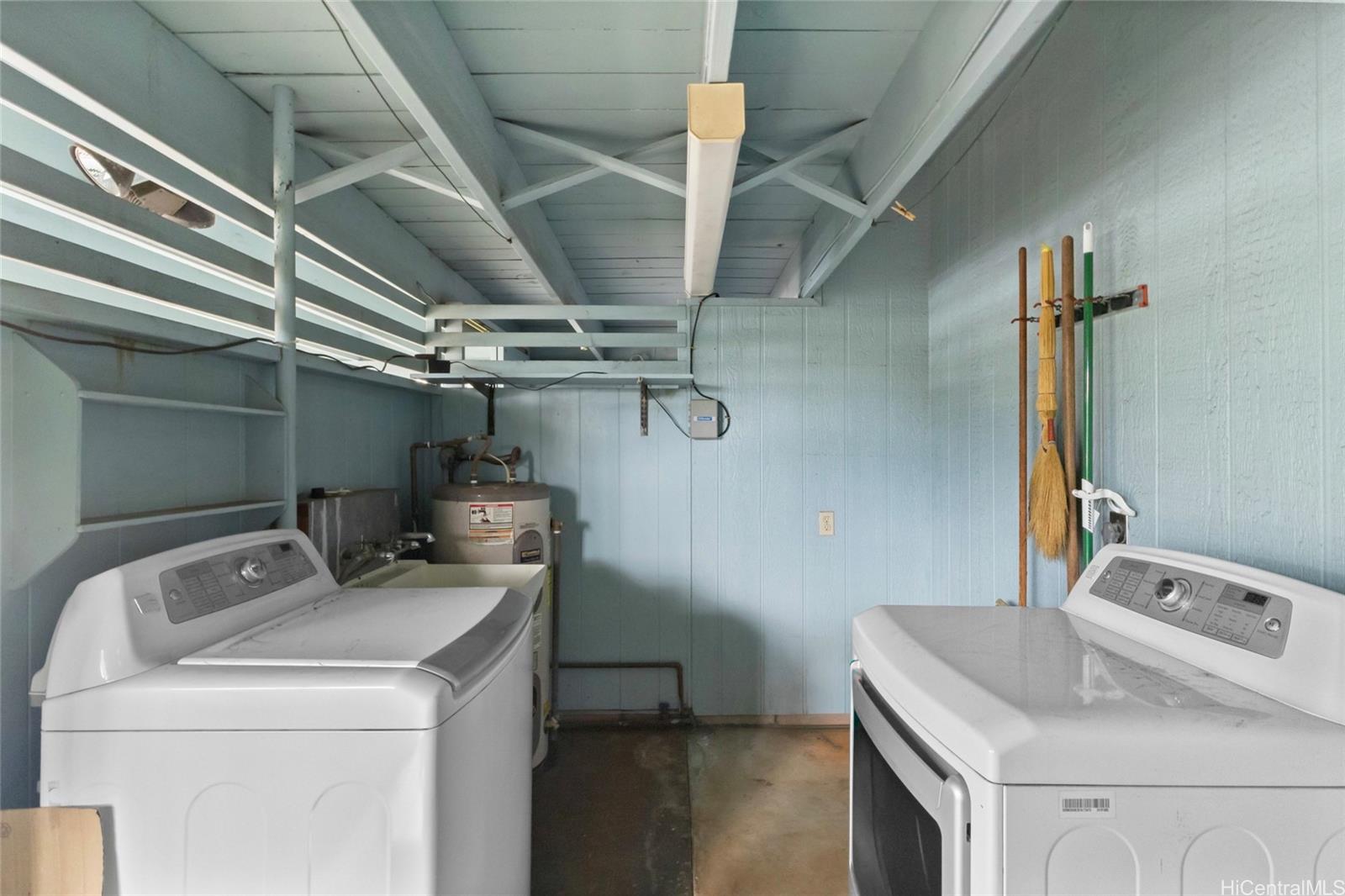 94-341  Kahuanani St Waipahu Triangle, Waipahu home - photo 21 of 24