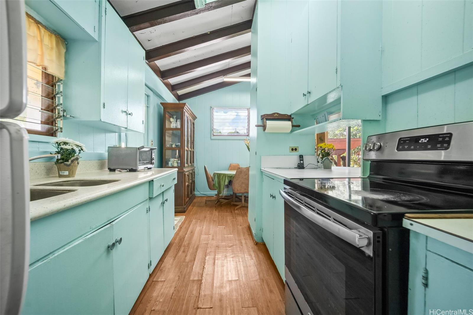 94-341  Peke Lane Waipahu-lower, Waipahu home - photo 6 of 21