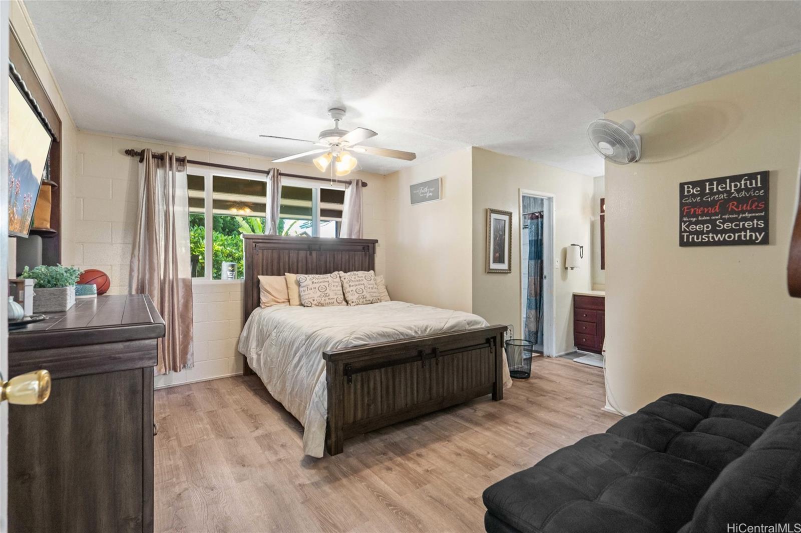 94-341  Ulukoa Street Mililani Area, Central home - photo 14 of 25