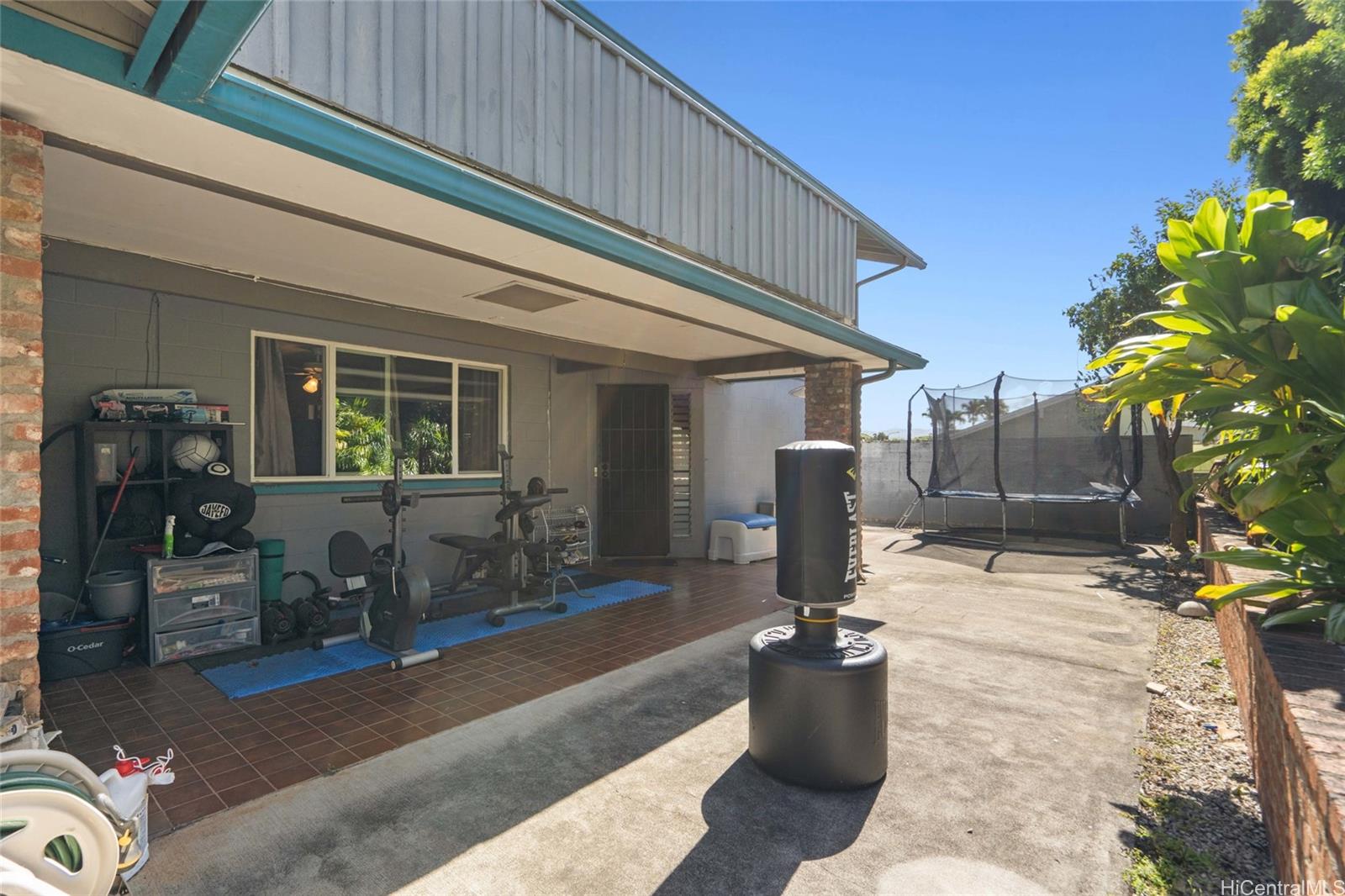 94-341  Ulukoa Street Mililani Area, Central home - photo 23 of 25