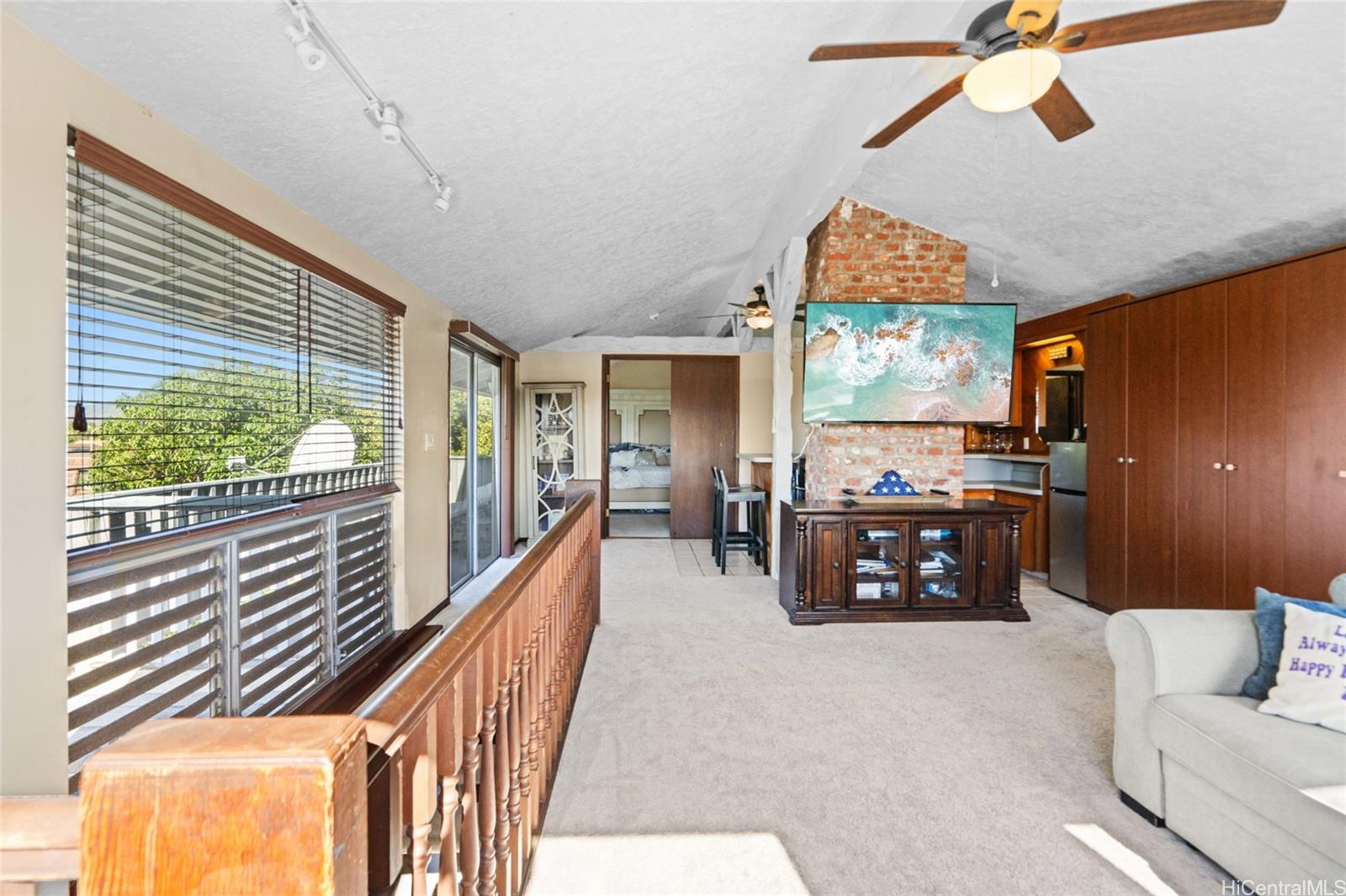 94-341  Ulukoa Street Mililani Area, Central home - photo 6 of 25