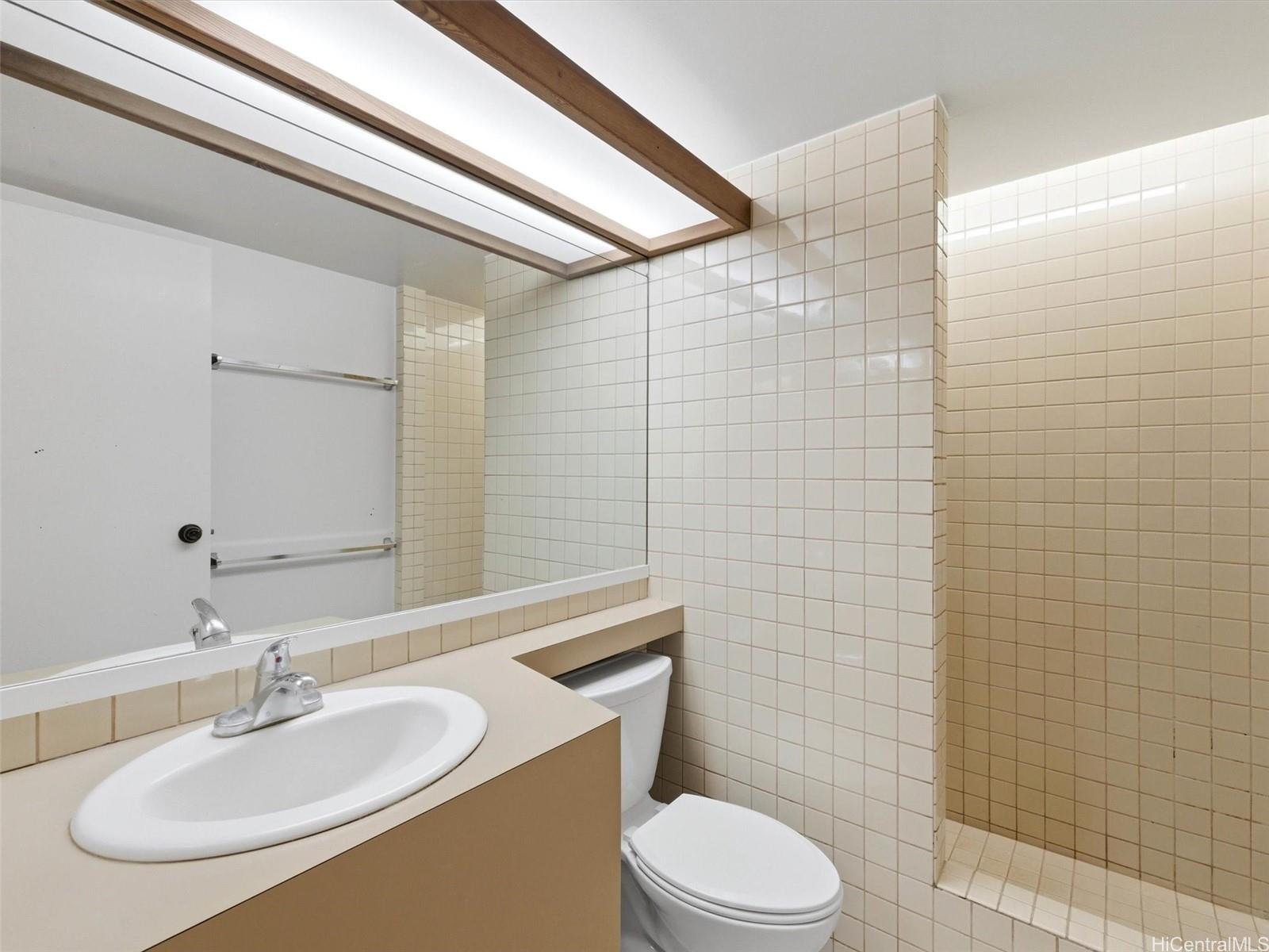 Hokuahi Apts condo # 118, Mililani, Hawaii - photo 11 of 16