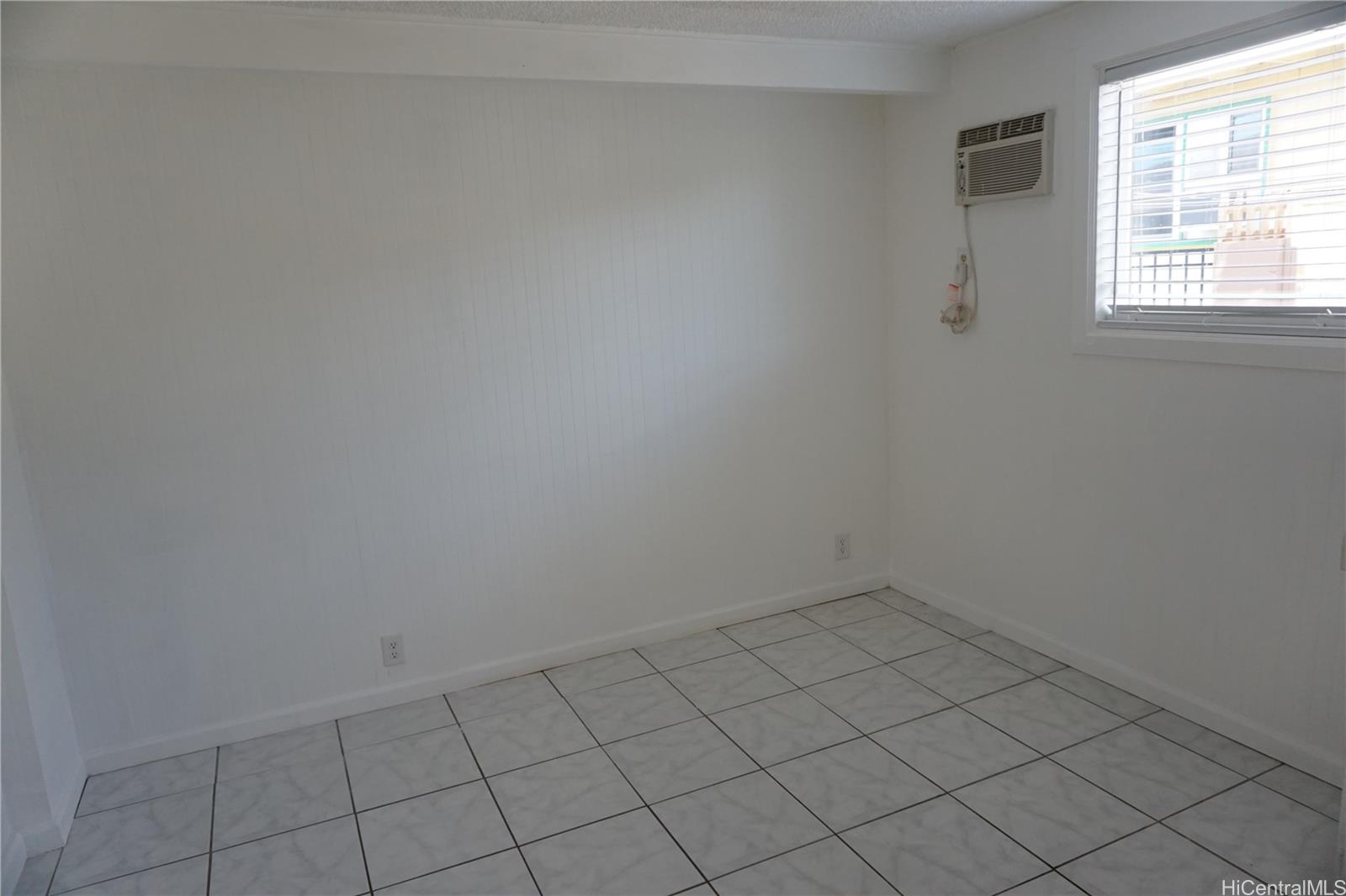 94-350  Kipou Place Harbor View, Waipahu home - photo 11 of 22