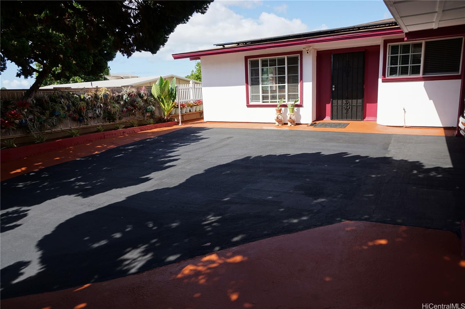 94-350  Kipou Place Harbor View, Waipahu home - photo 19 of 22