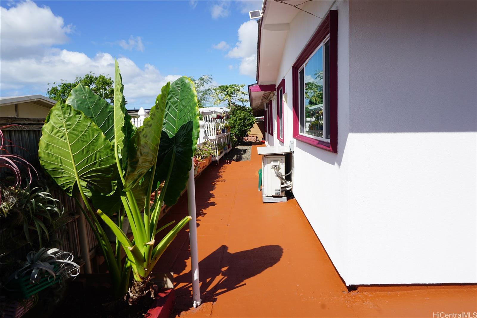 94-350  Kipou Place Harbor View, Waipahu home - photo 20 of 22