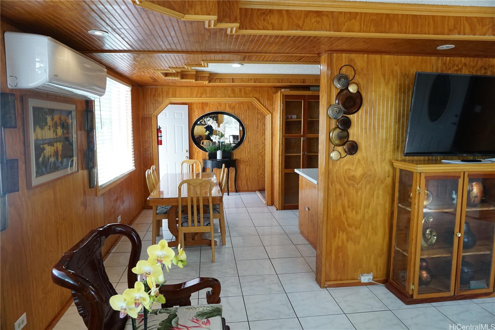 94-350  Kipou Place Harbor View, Waipahu home - photo 4 of 22