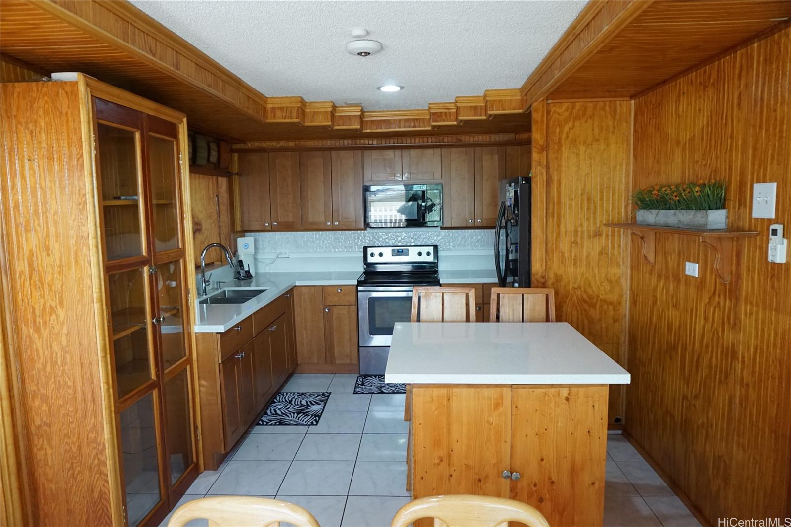94-350  Kipou Place Harbor View, Waipahu home - photo 5 of 22