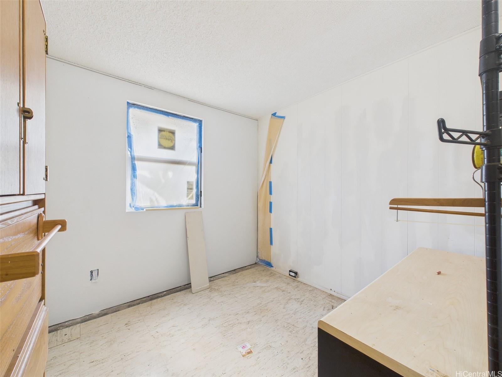 94-353  Hene Street Harbor View, Waipahu home - photo 17 of 22