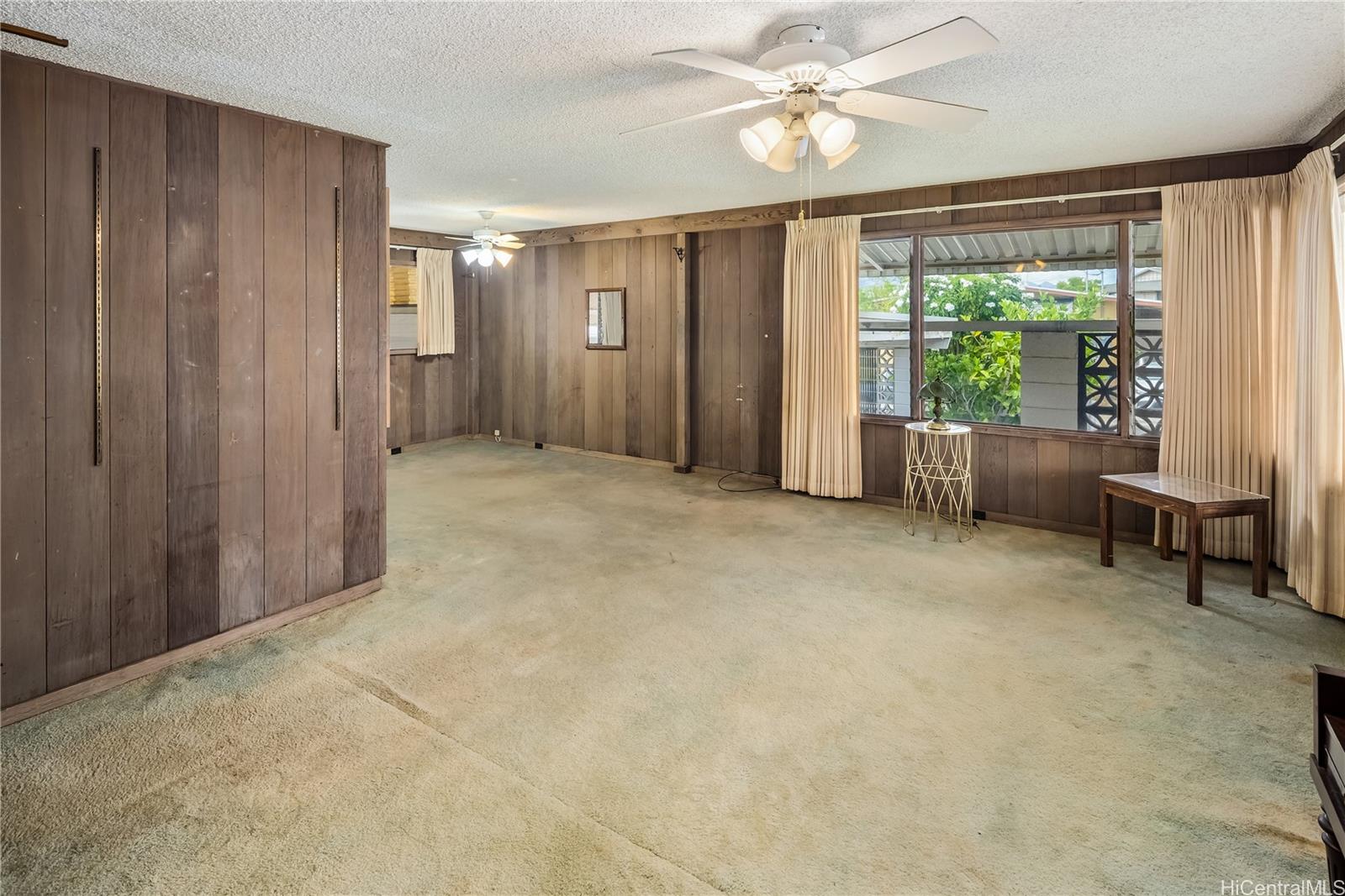 94-365  Kahuapaa Place Waipahu Triangle, Waipahu home - photo 3 of 17