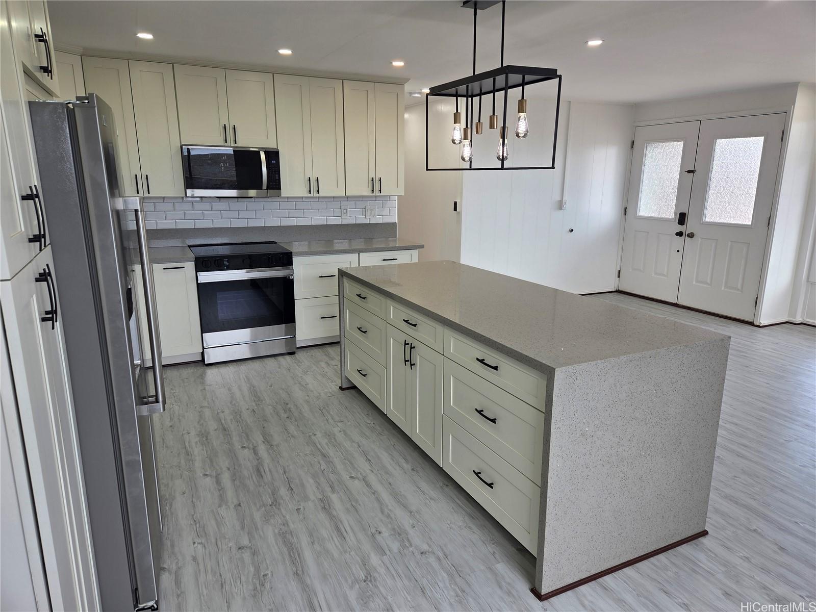 94-366 Kipou St Waipahu - Rental - photo 4 of 18