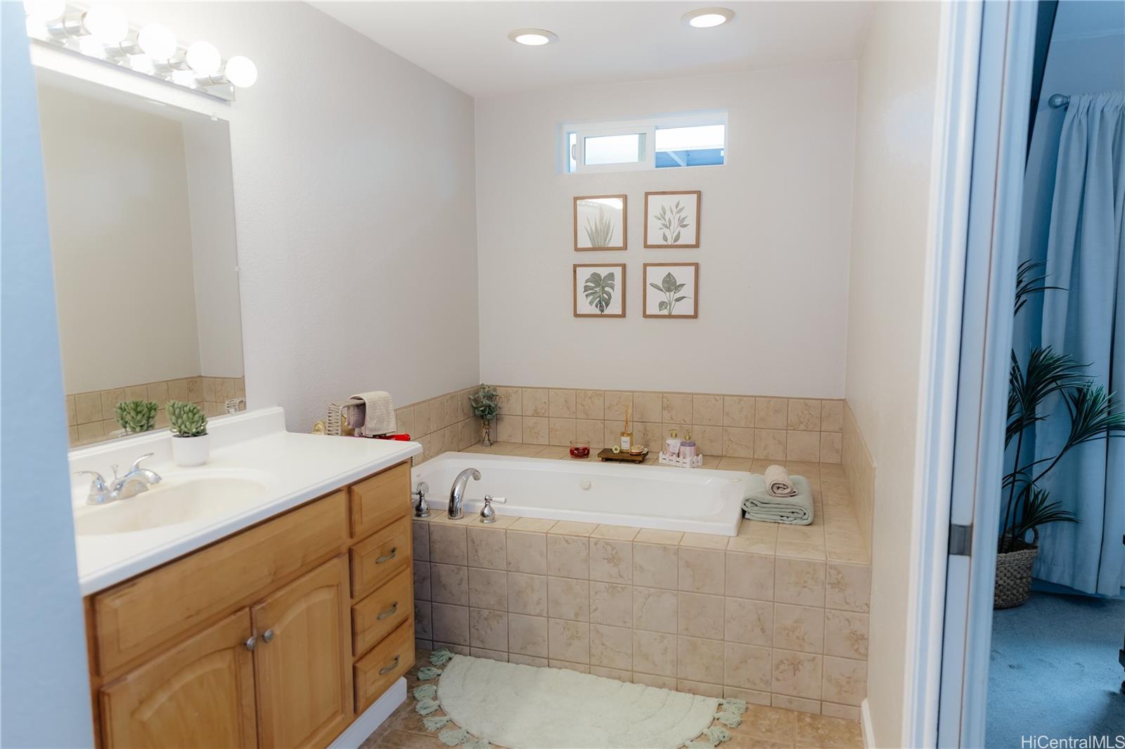 94-386  Makapipipi Street Mililani Area, Central home - photo 20 of 25