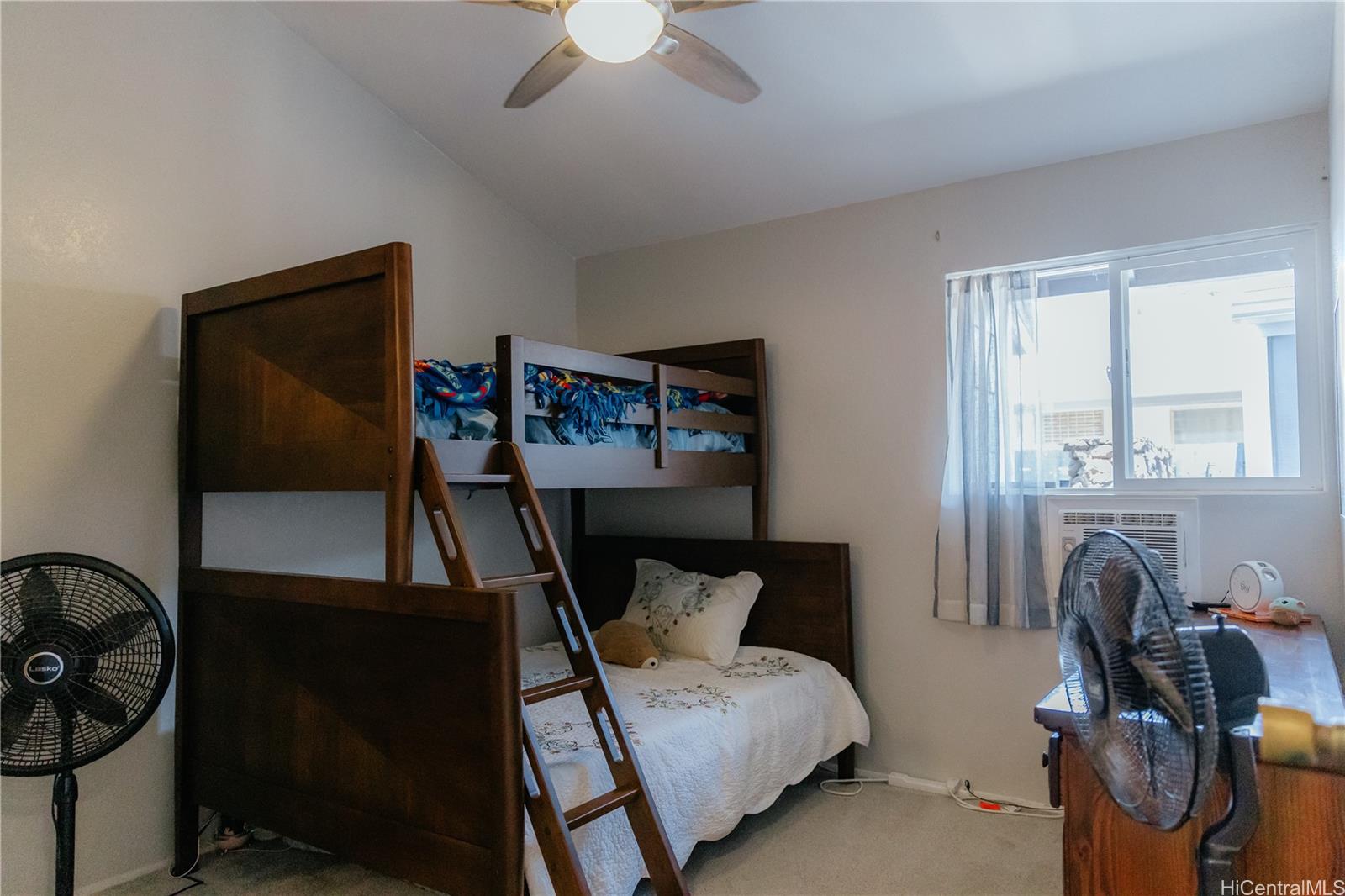 94-386  Makapipipi Street Mililani Area, Central home - photo 22 of 25