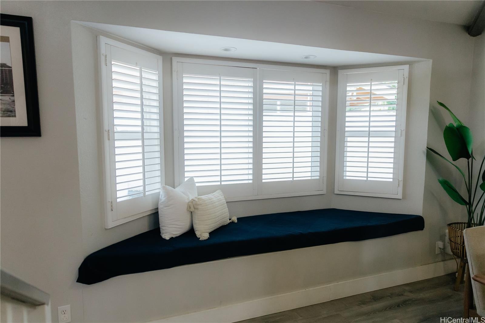 94-386  Makapipipi Street Mililani Area, Central home - photo 4 of 25