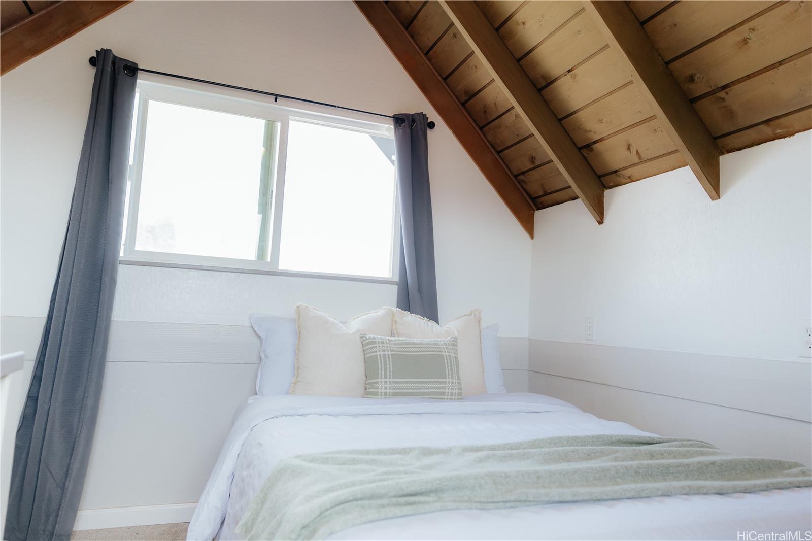 94-386  Makapipipi Street Mililani Area, Central home - photo 8 of 25