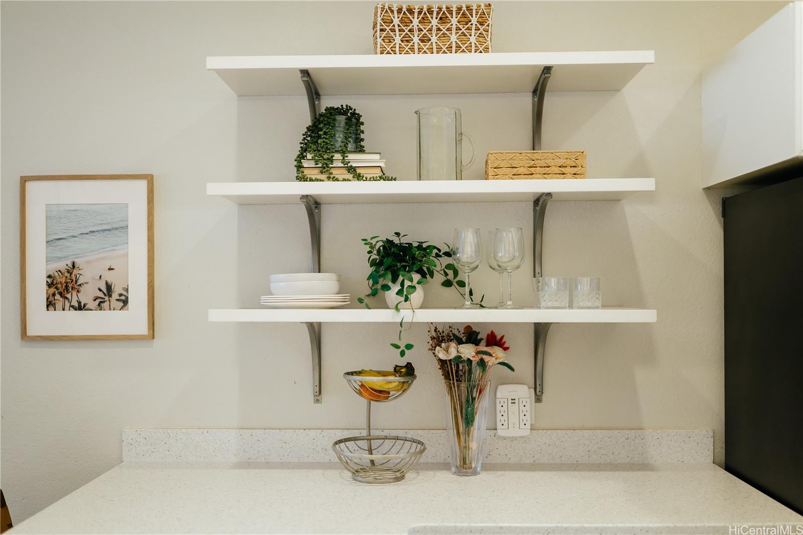 94-386  Makapipipi Street Mililani Area, Central home - photo 10 of 25