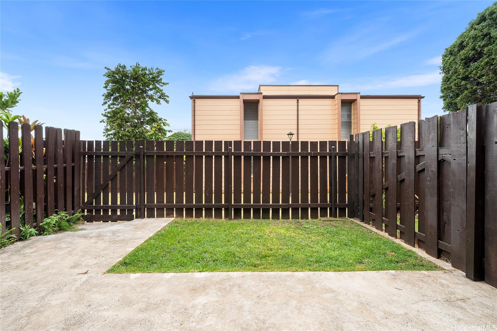 MTA townhouse # 83, Mililani, Hawaii - photo 18 of 22