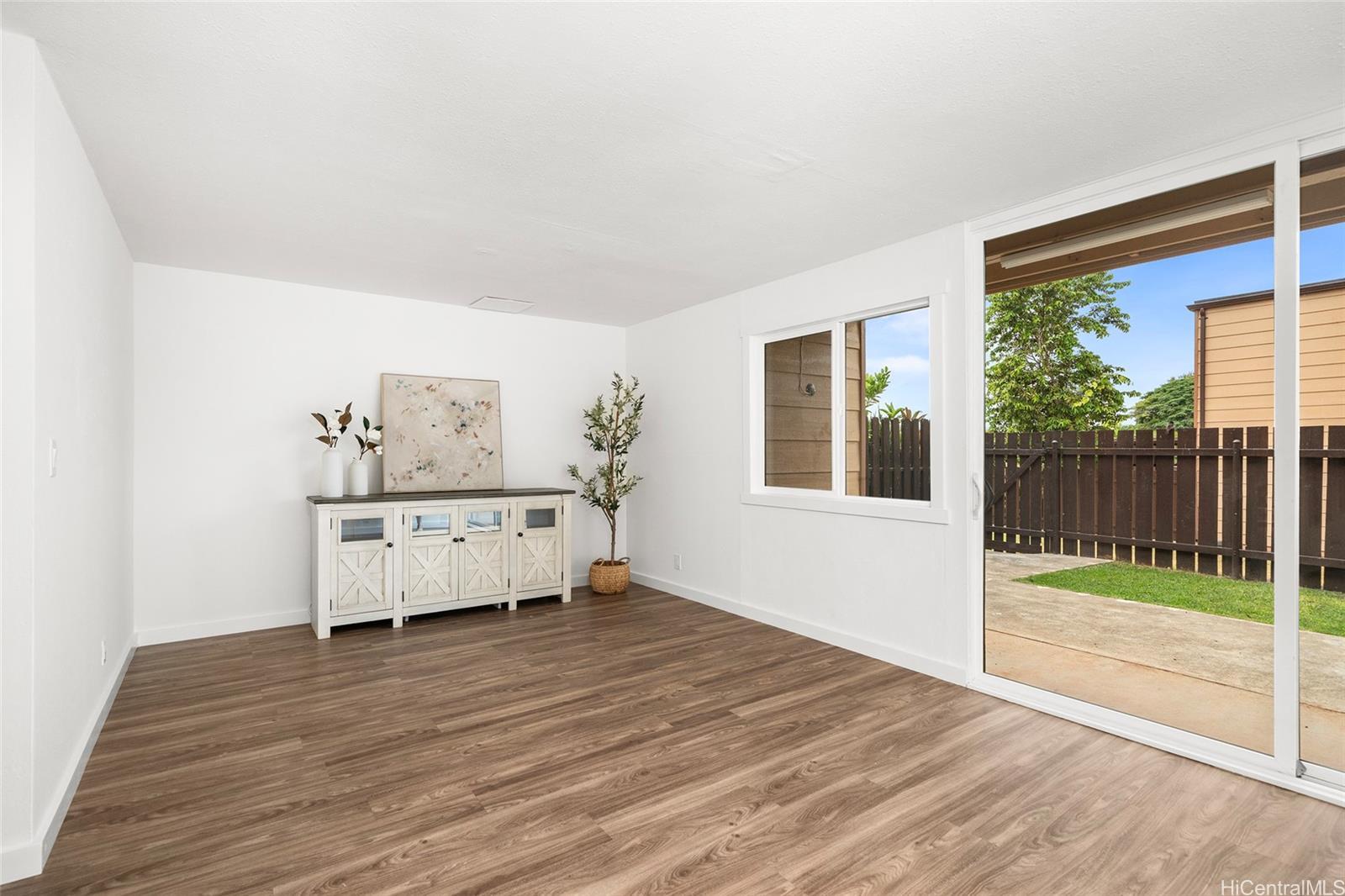 MTA townhouse # 83, Mililani, Hawaii - photo 6 of 22