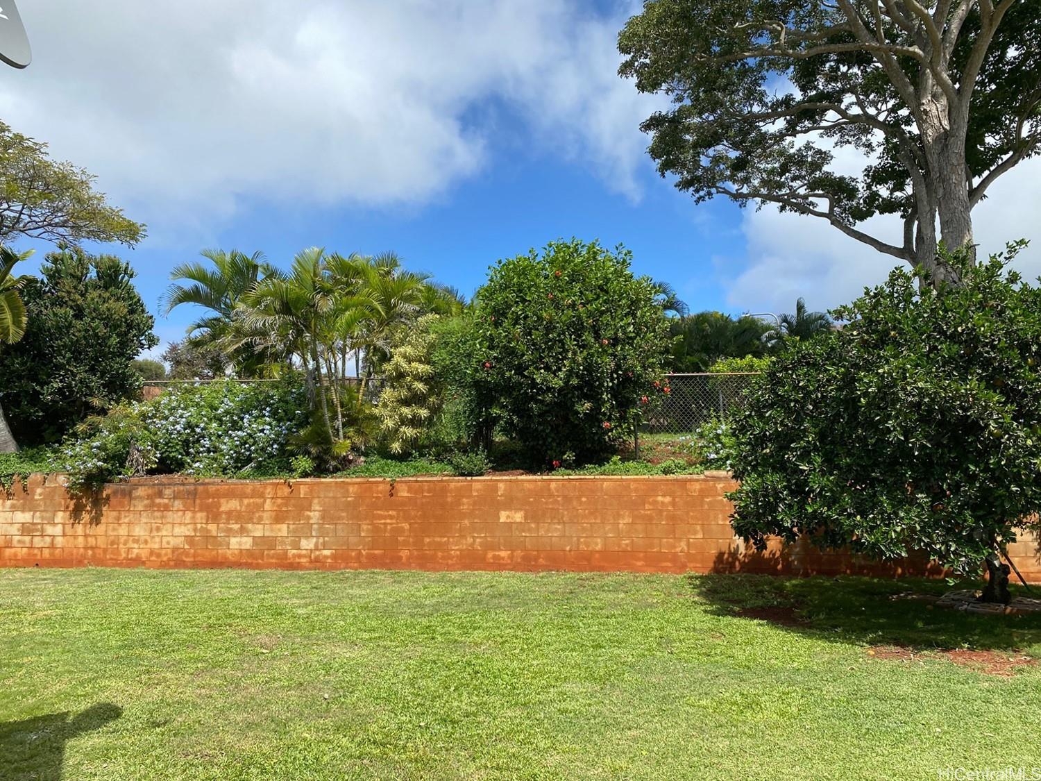 94-396 Makalu Loop Mililani - Rental - photo 2 of 25