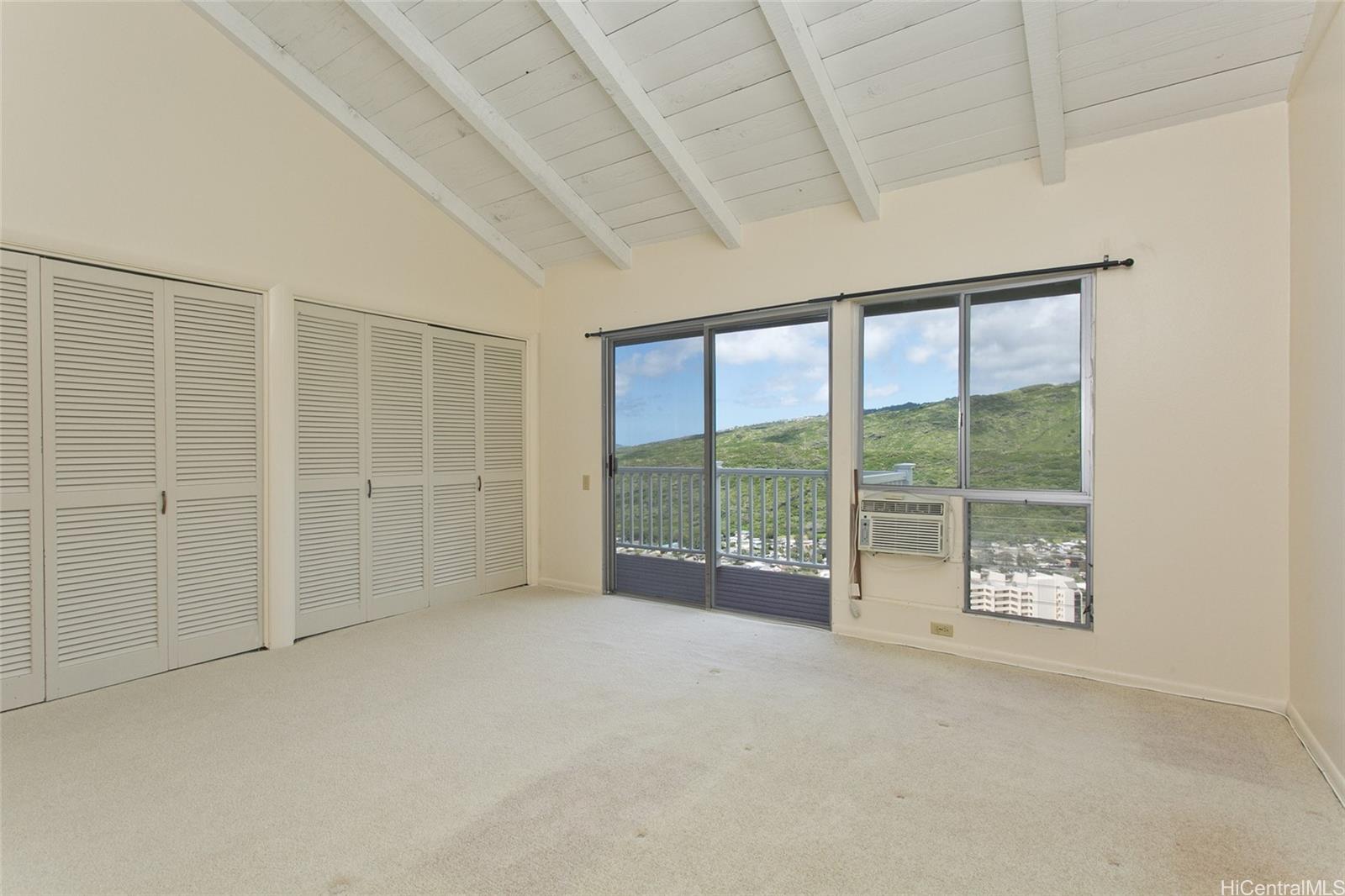 944  Kaahue St Mariners Ridge, Hawaii Kai home - photo 13 of 22